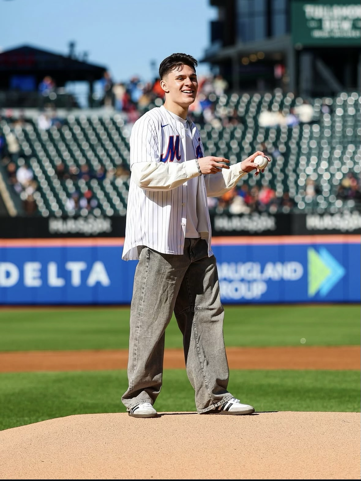 Dylan Darling throws first pitch at Citi Field